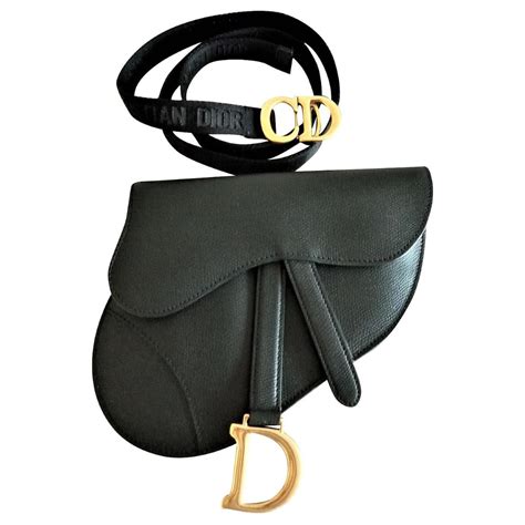 Sac ceinture Saddle Dior World Tour.